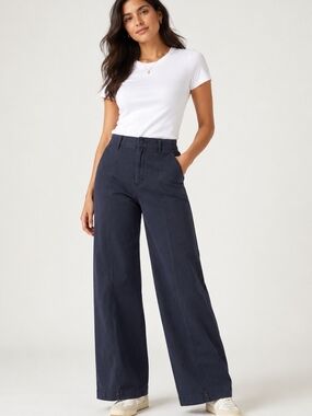 Universal Thread Wide Leg Pants in Navy